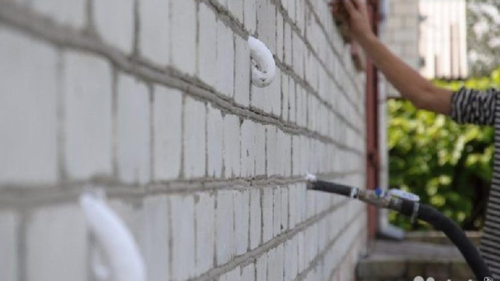 Gaisa spraugas siltināšana ar termoputām. 2021 gadā izpildīts projekts, izpildītais putueksperts.lv, mājas platība 90 kv.m.